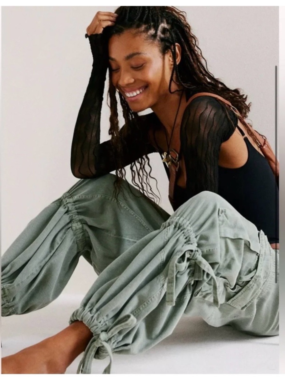 FREE PEOPLE “Big Sky” parachute cargo pants; sz LARGE;SLOUCHY, army GREEN, read! - Picture 2 of 8